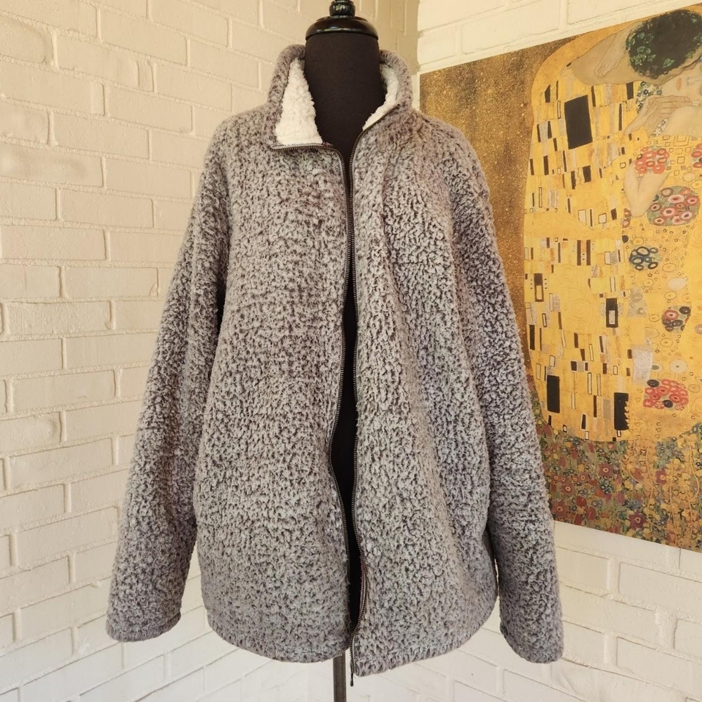 Soft Sherpa Jacket. Swiss Tech Size Large - image 1